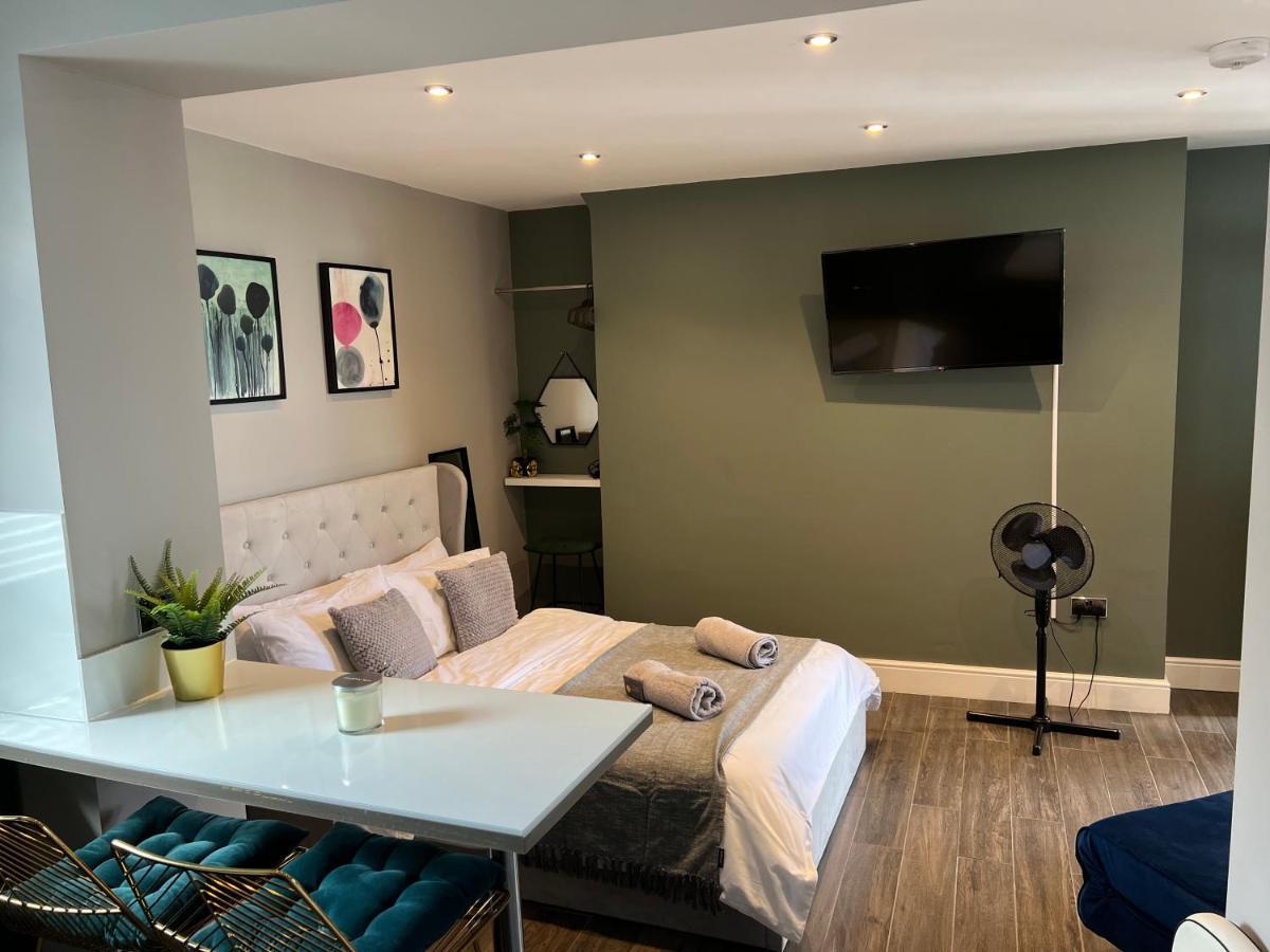 Peaceful & Stylish Brighton Studio Apartment Екстер'єр фото